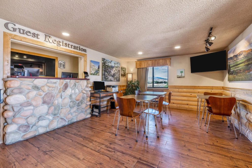 Super 8 by Wyndham Cody