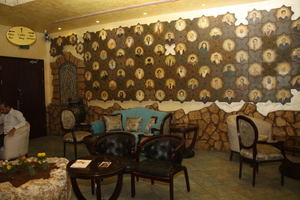 Acacia Hotel & Suites
