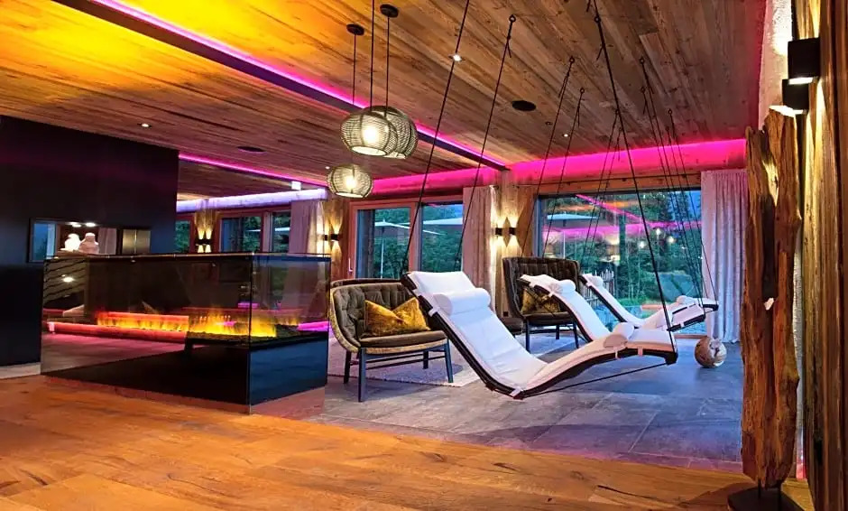 Almhotel Told
