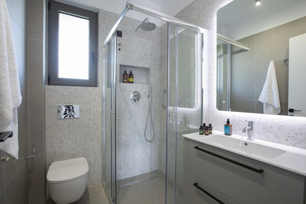 Achillion Suites