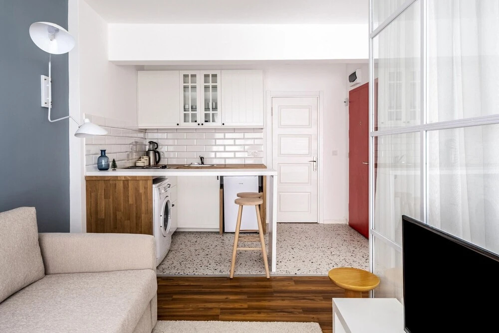 Sleek Studio Flat With Central Location in Kadikoy