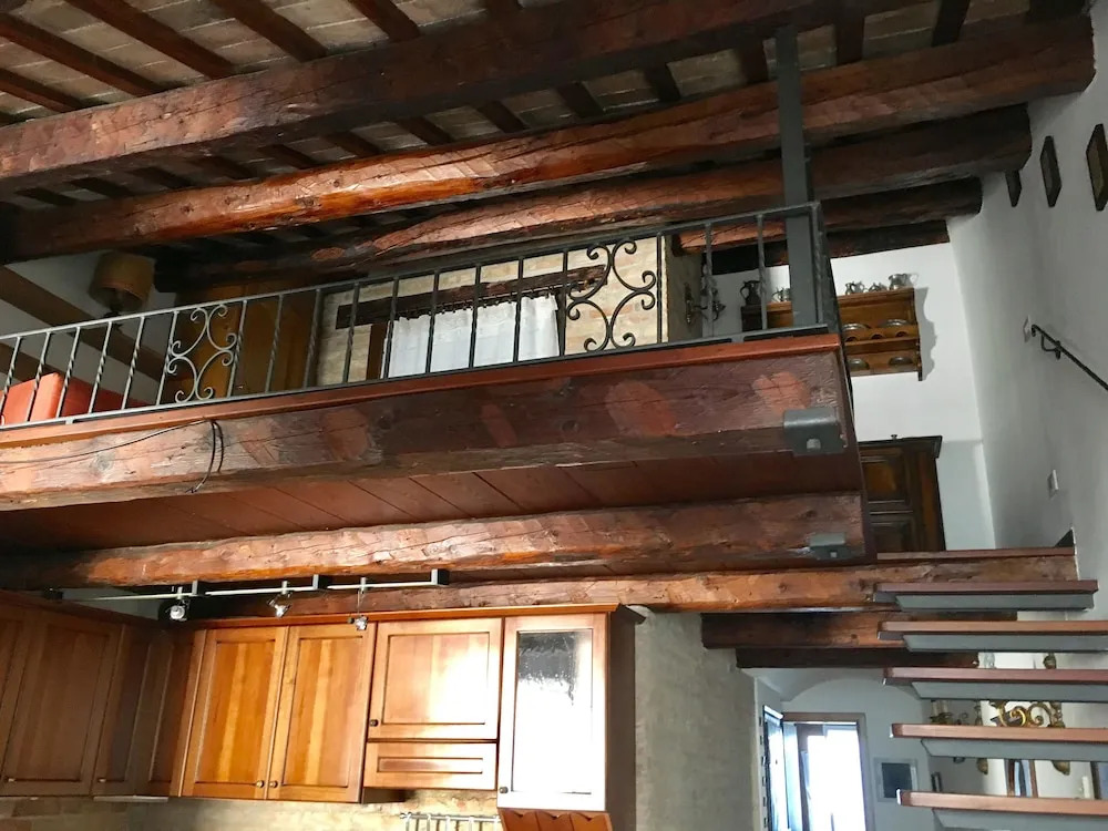 Hesperia Apartment
