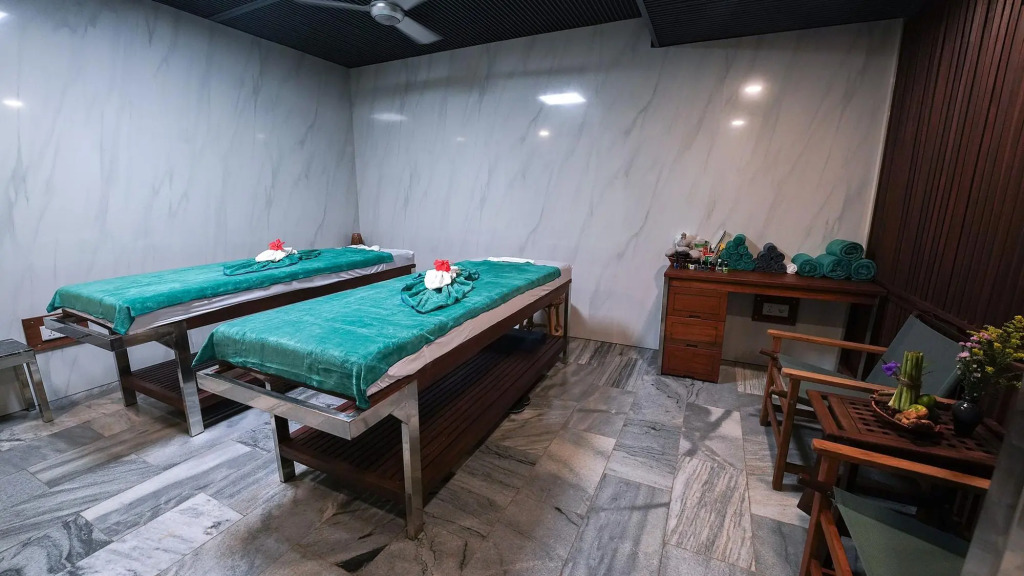 CHiEM HoiAn - The Beachside Boutique Hotel & Villa