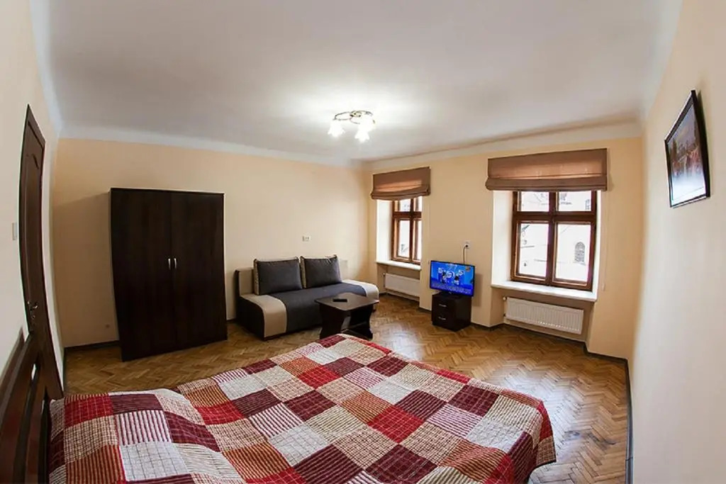 Apartament on Virmenska 12\10