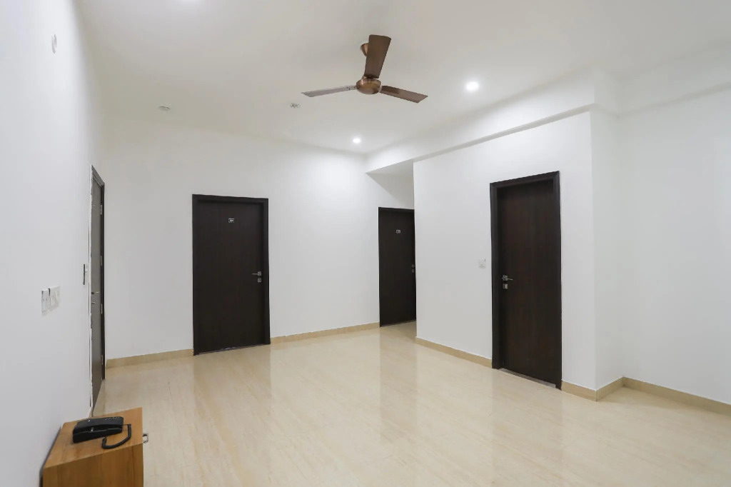 Collection O 64760 Hotel The Mayur Legacy