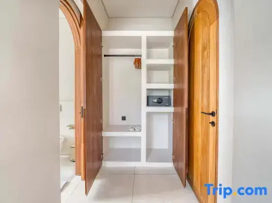 Parisian New 2BR Luxury Villa 8mins walk to Beach