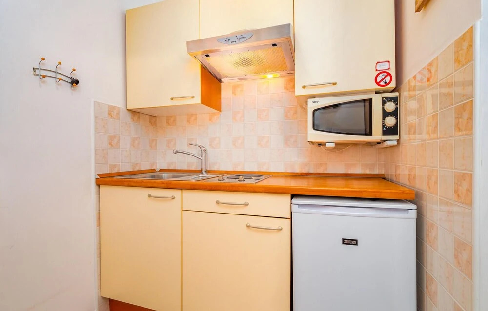 Beautiful Apartment in Barbat na Rabu With Wifi
