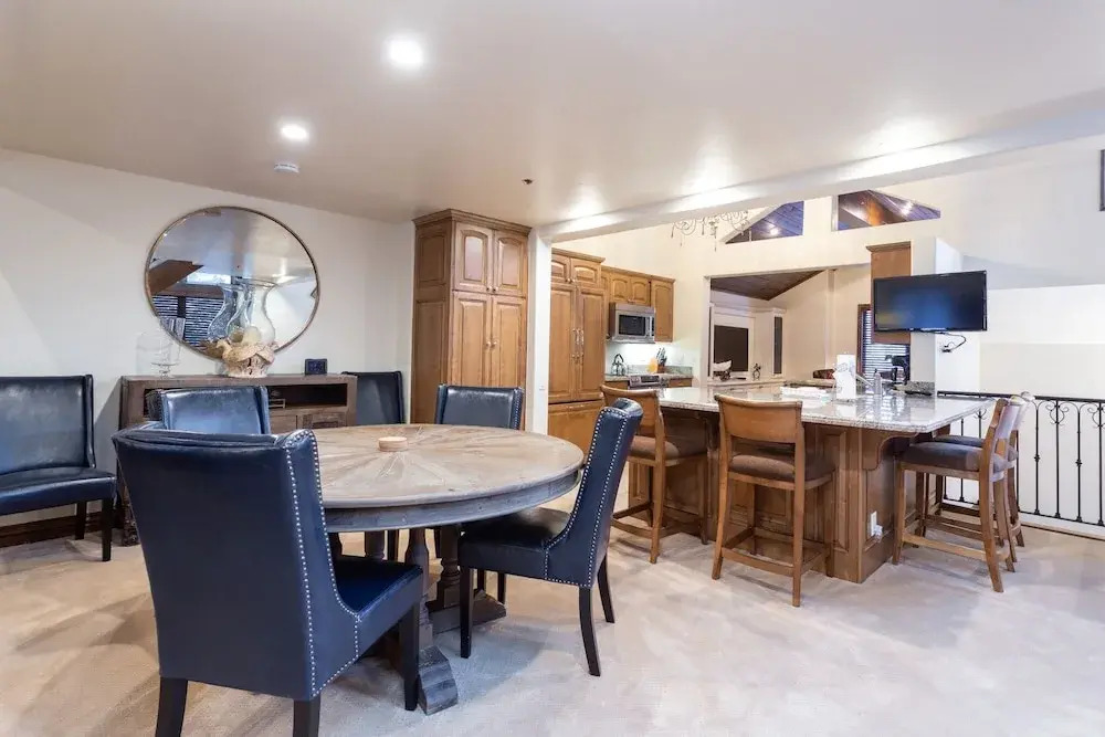 Ridgepoint at Deer Valley Resort - Three Bedroom with Hot Tub #124 3 Condo