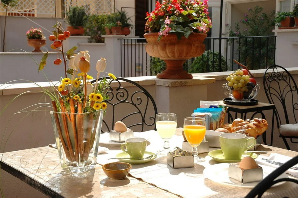 Alpi Hotel