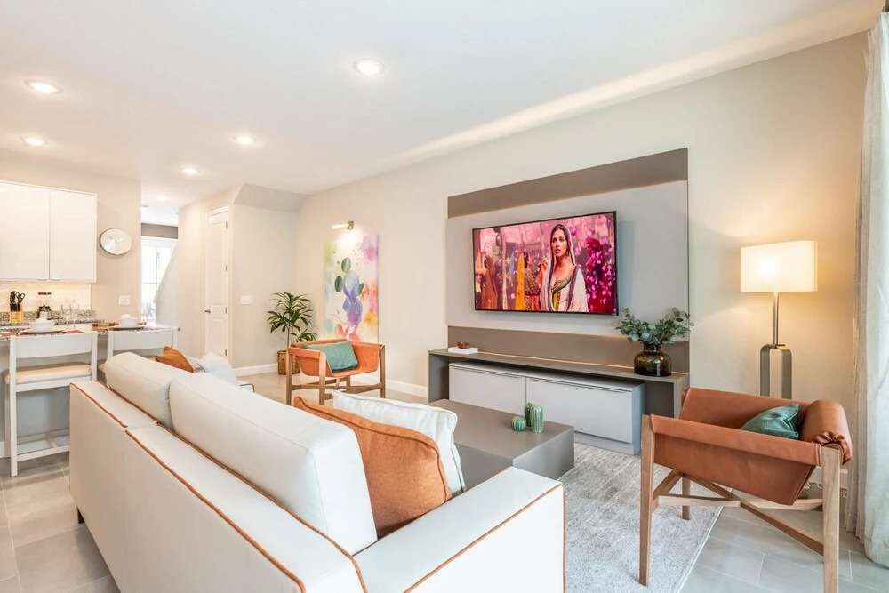Super Spacious 4 Bedroom Villa 10 min From Disney