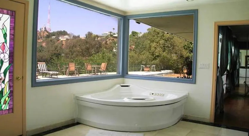 Beverly Hills Dream House Near Hollywood
