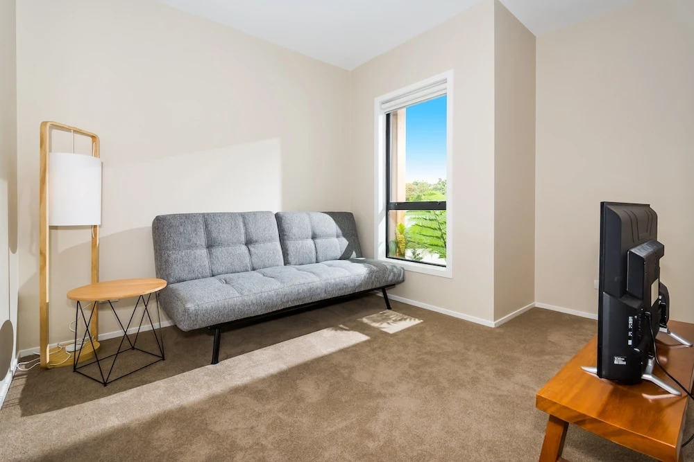 Unsworth Height New 3 Bedrooms Unit