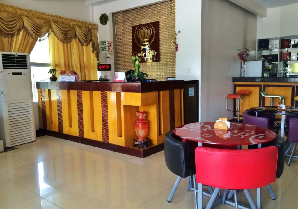 Cindy Kelly Hotel