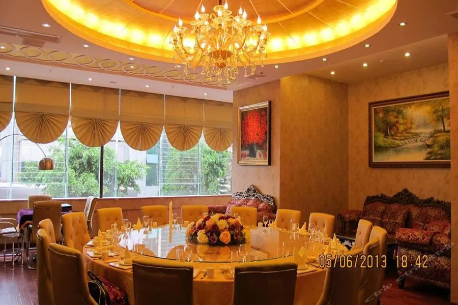 Kunming Baohai Mingzhu Hotel
