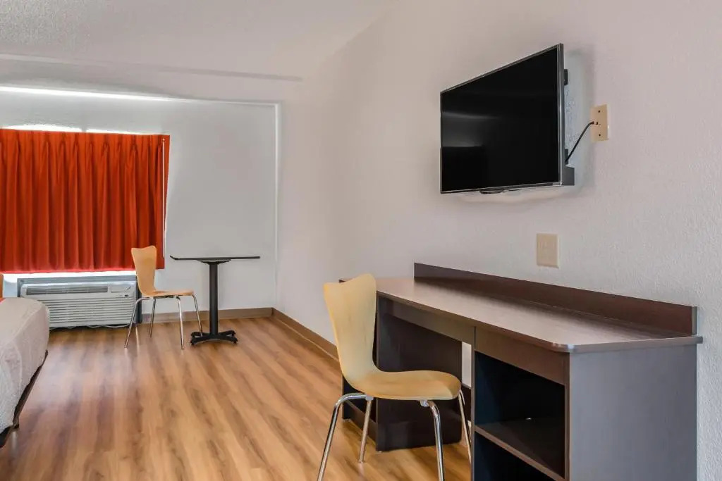 Motel 6-White, GA - Cartersville