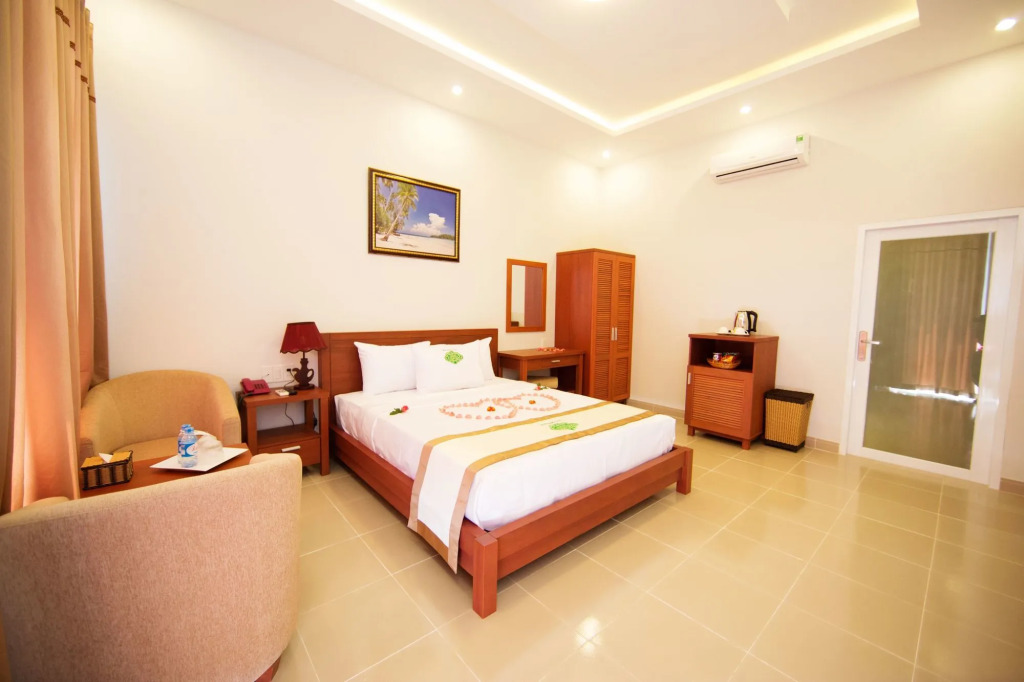 Saigon Emerald Beach Resort
