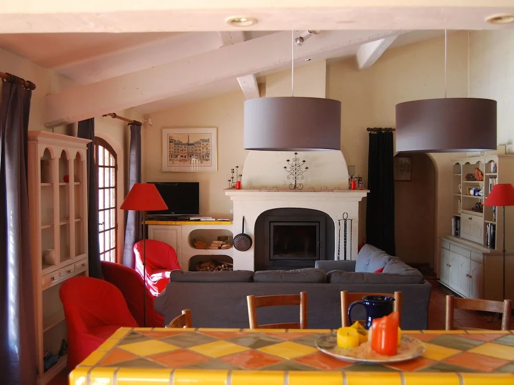 Villa in Salernes with Private Pool & Garden