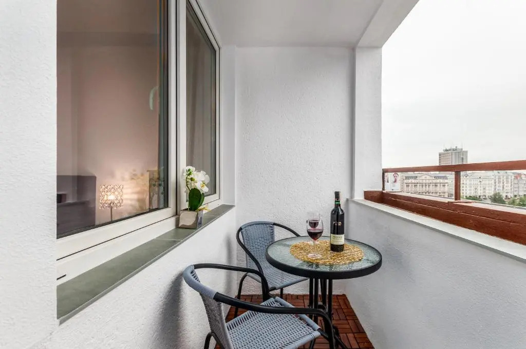 Apartments Golden Warsaw by Renters