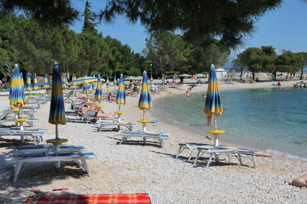 Rooms with a swimming pool Crikvenica - 18502