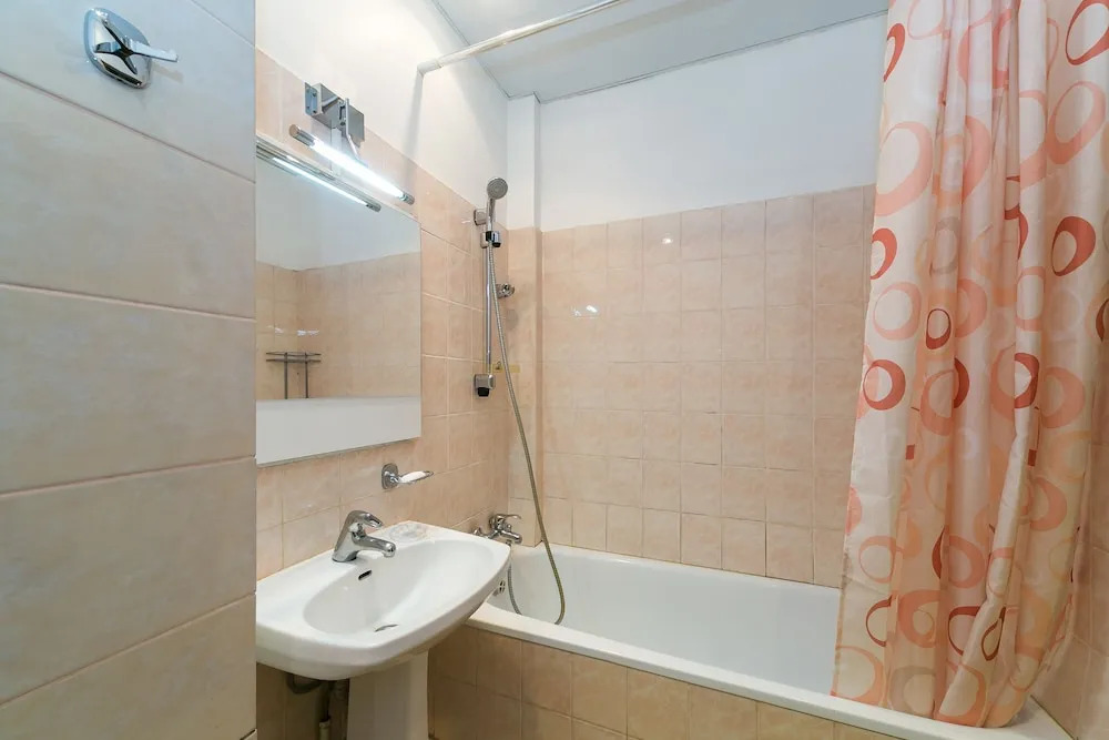 MaxRealty24 Черняховского, 3