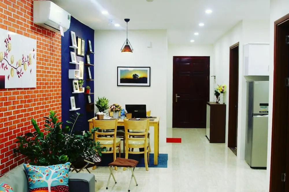 Moonlight Halong Homestay