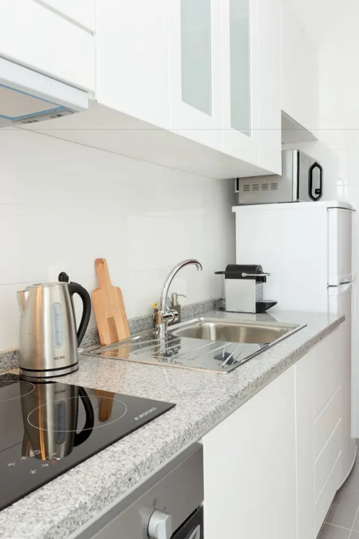 Figueiroa Apartments