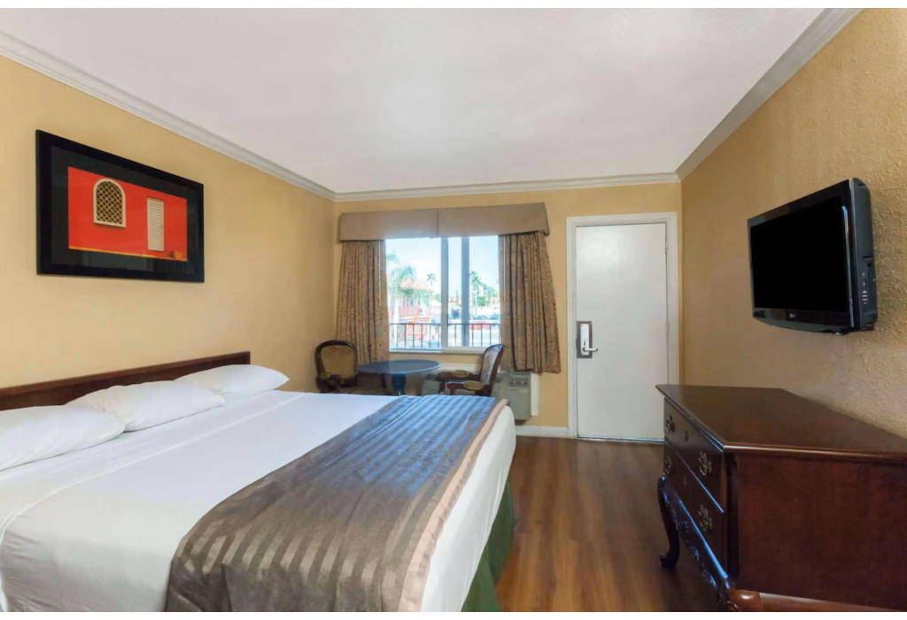 Om Park Inn and Suites El Cajon near San Diego