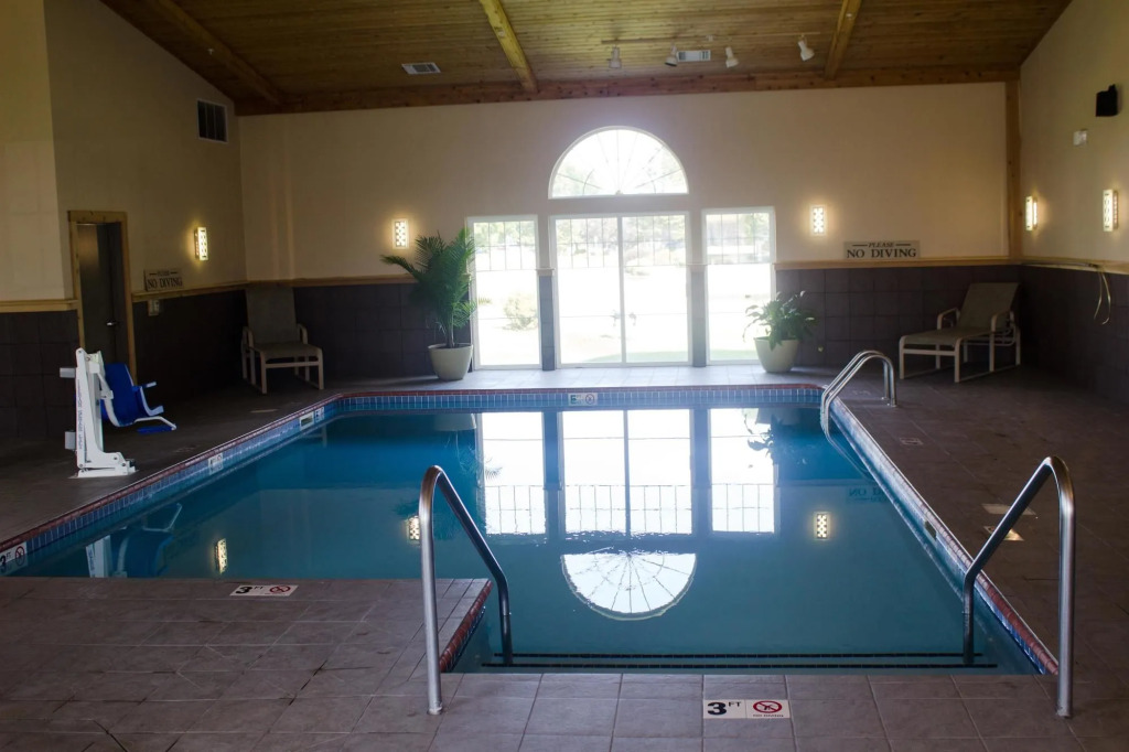 BEST WESTERN Plus Menomonie Inn & Suites