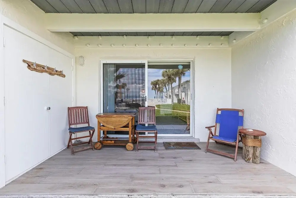 Colony Beach Club 139
