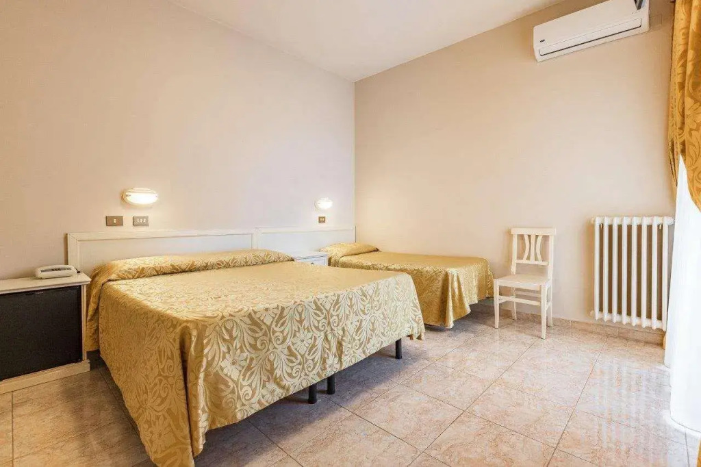 Hotel Reali