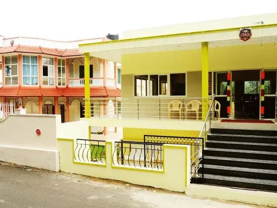 Laflora Paradise Residency