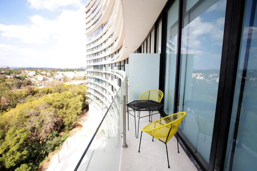 LatitudLuxe apartment in Providencia with pool and gym