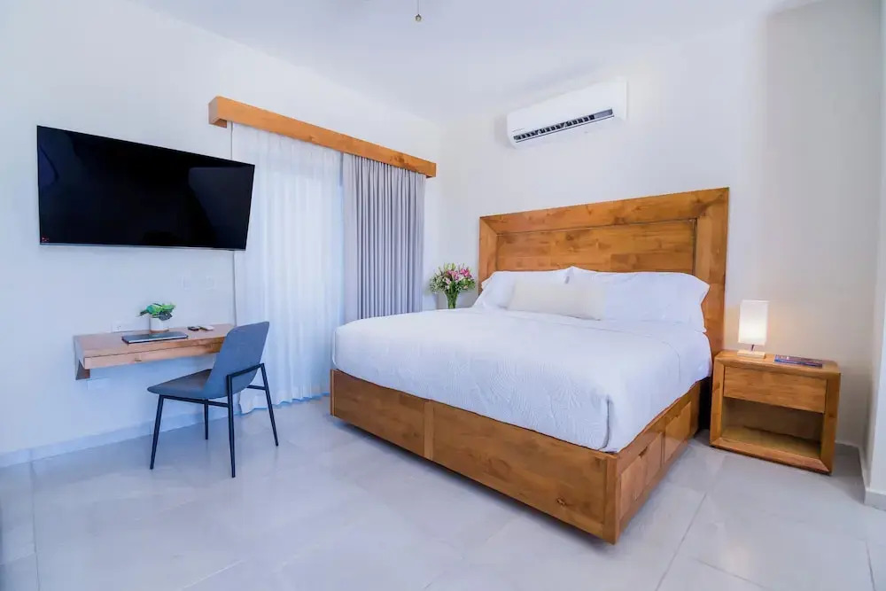 Josefa Suites