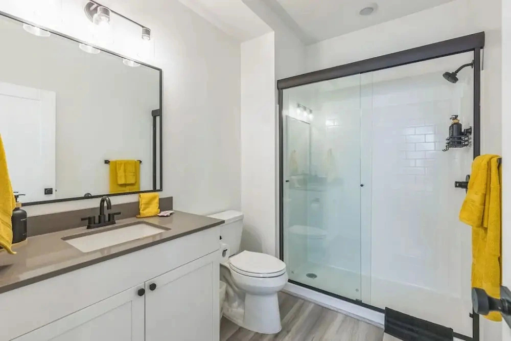 485 Rooftop Hot Tub - Sleeps 24