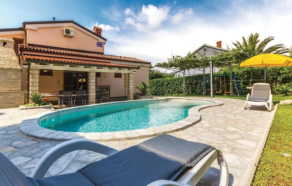 Beautiful Home In Pula