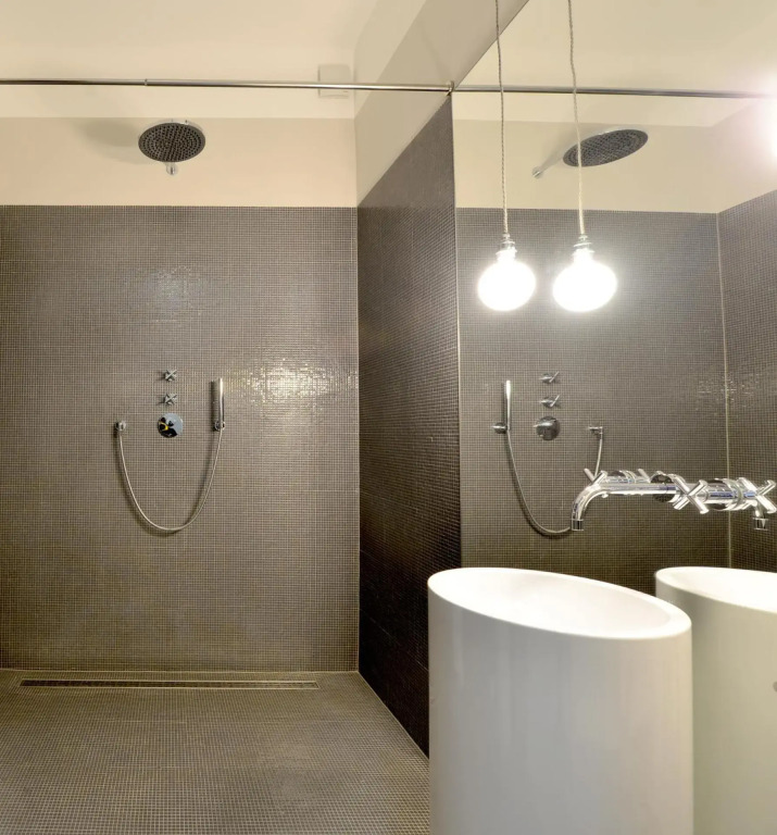Chic And Modern In Hip Area
