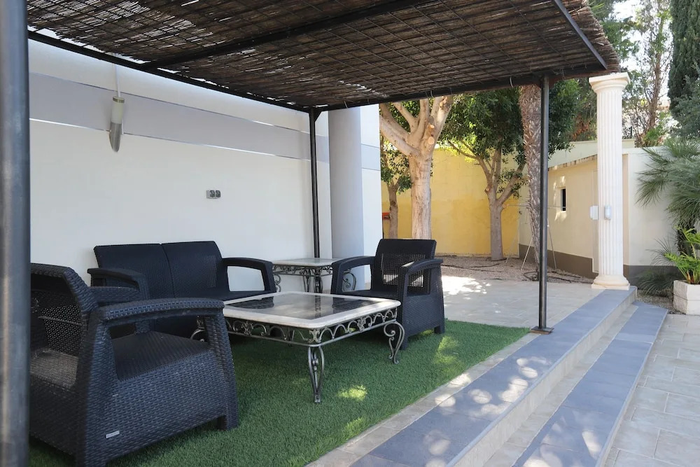DREAM VILLA IN ALBIR BLUELINE