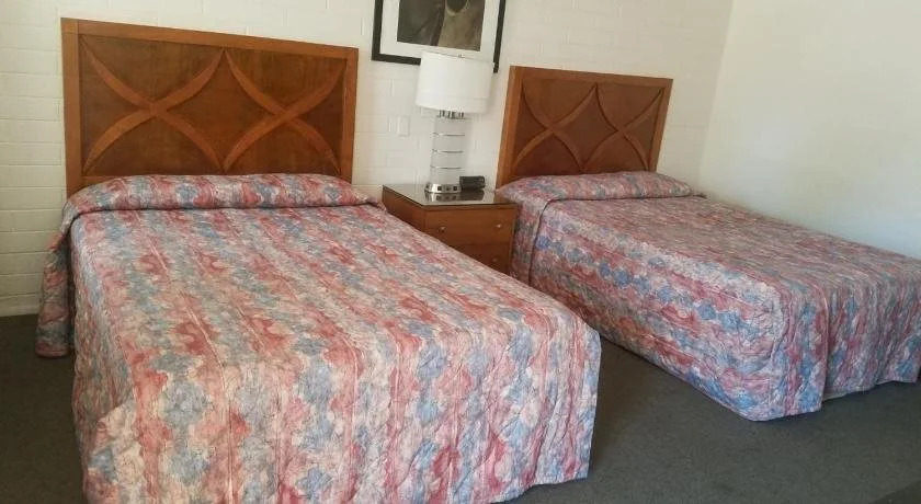 Cedar Motel