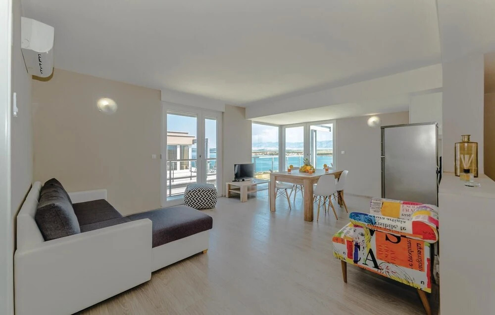 Amazing Home in Povljana With Wifi and 3 Bedrooms