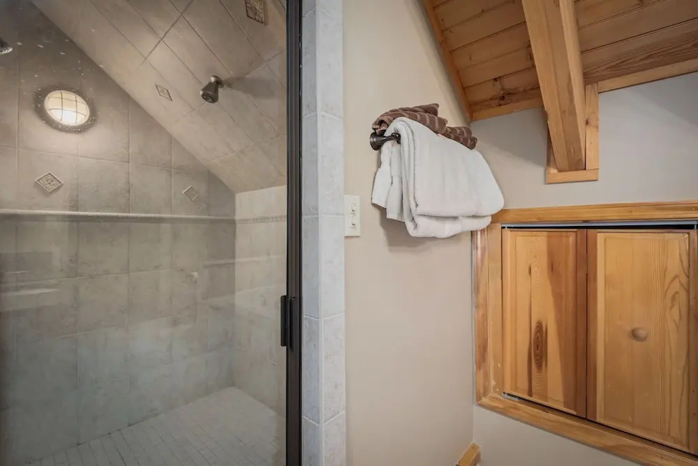 Tanglewood Mountain Lodge 8 Bedrooms 5 Bathrooms Home