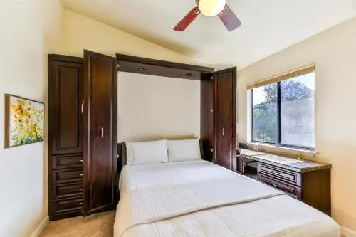 Lake Palms 7
