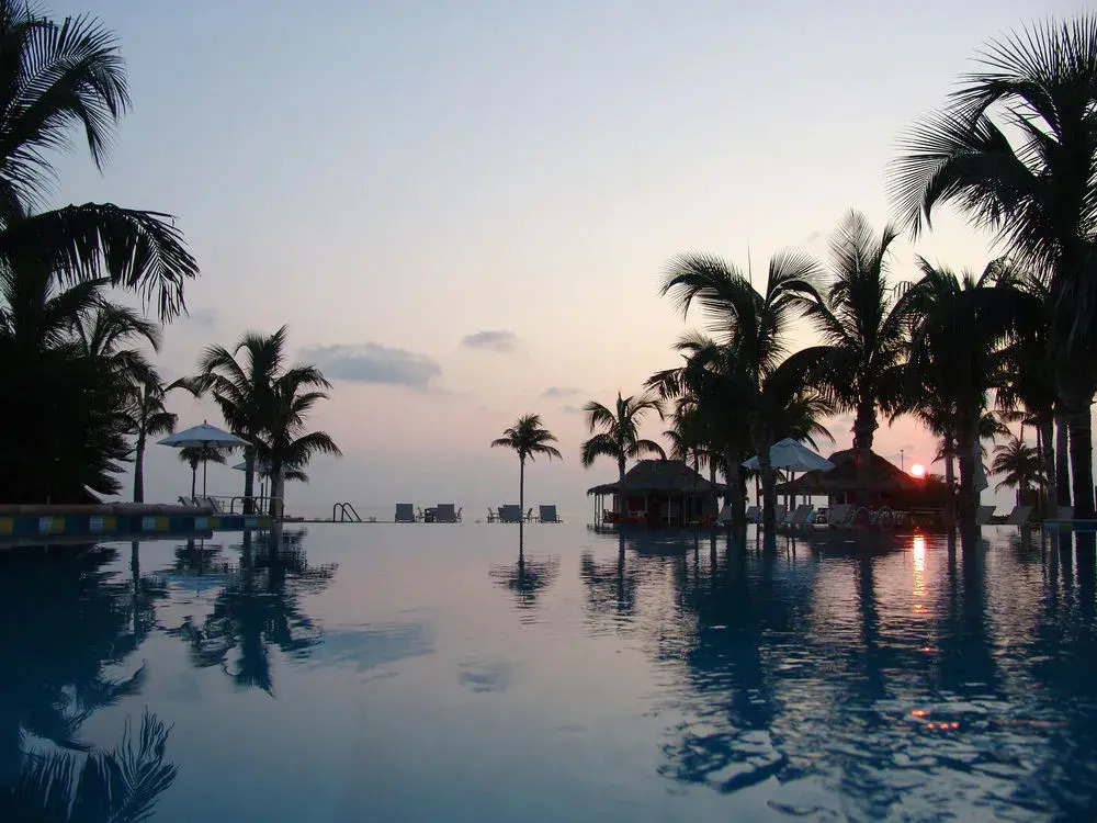 Old Bahama Bay Resort & Yacht Harbour
