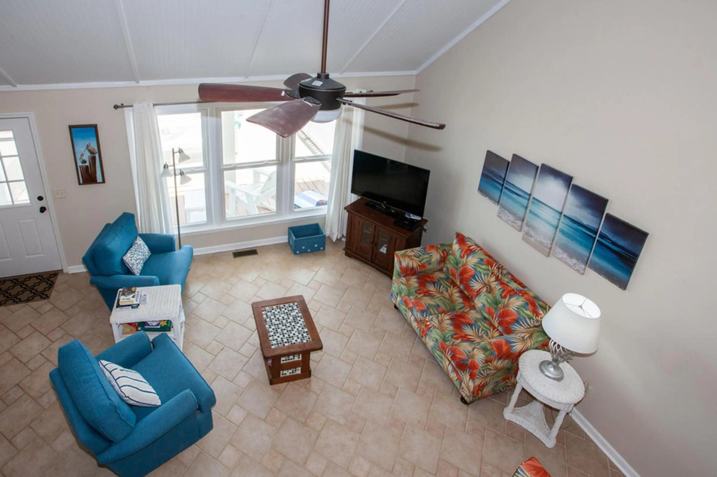Summer Sands by Oak Island Accommodations