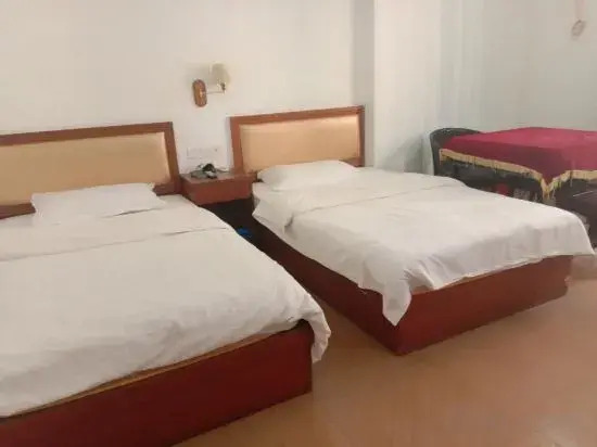 Lianzhou Linhua Apartment