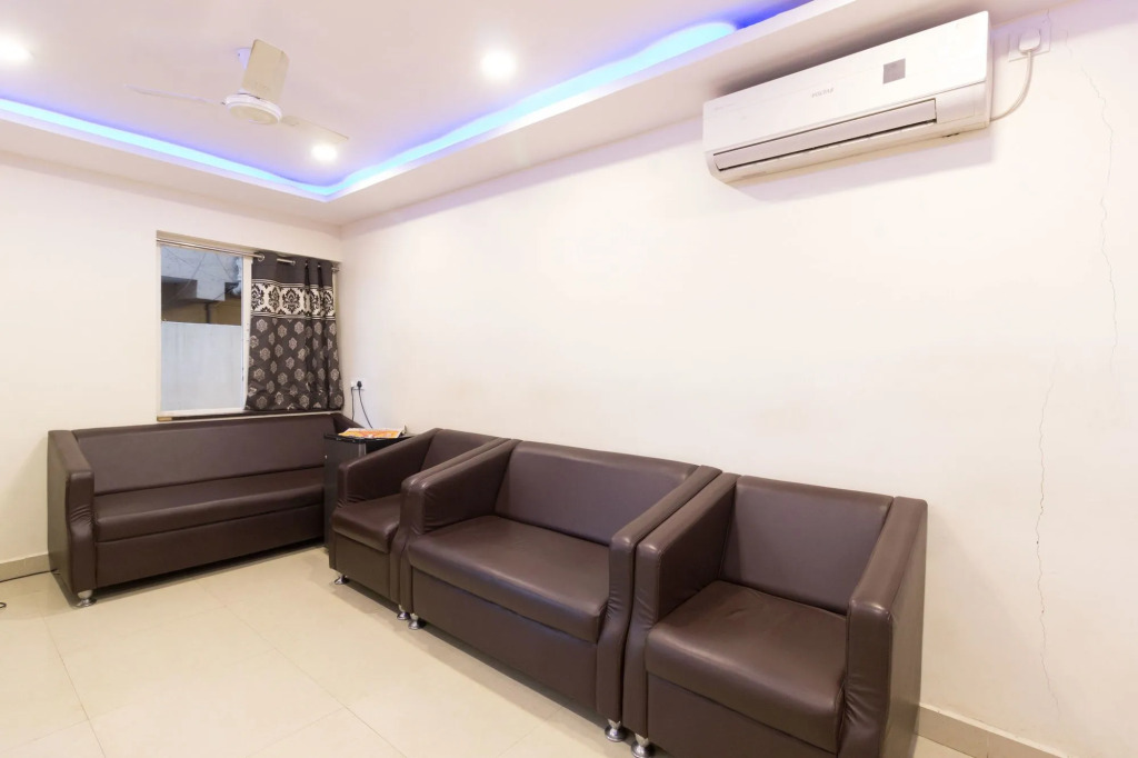 OYO Flagship 7691 Kanha Boutique Hotel