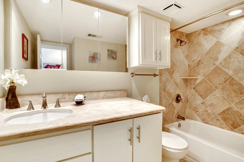 Seascape 1104 1 Bedroom Condo by RedAwning
