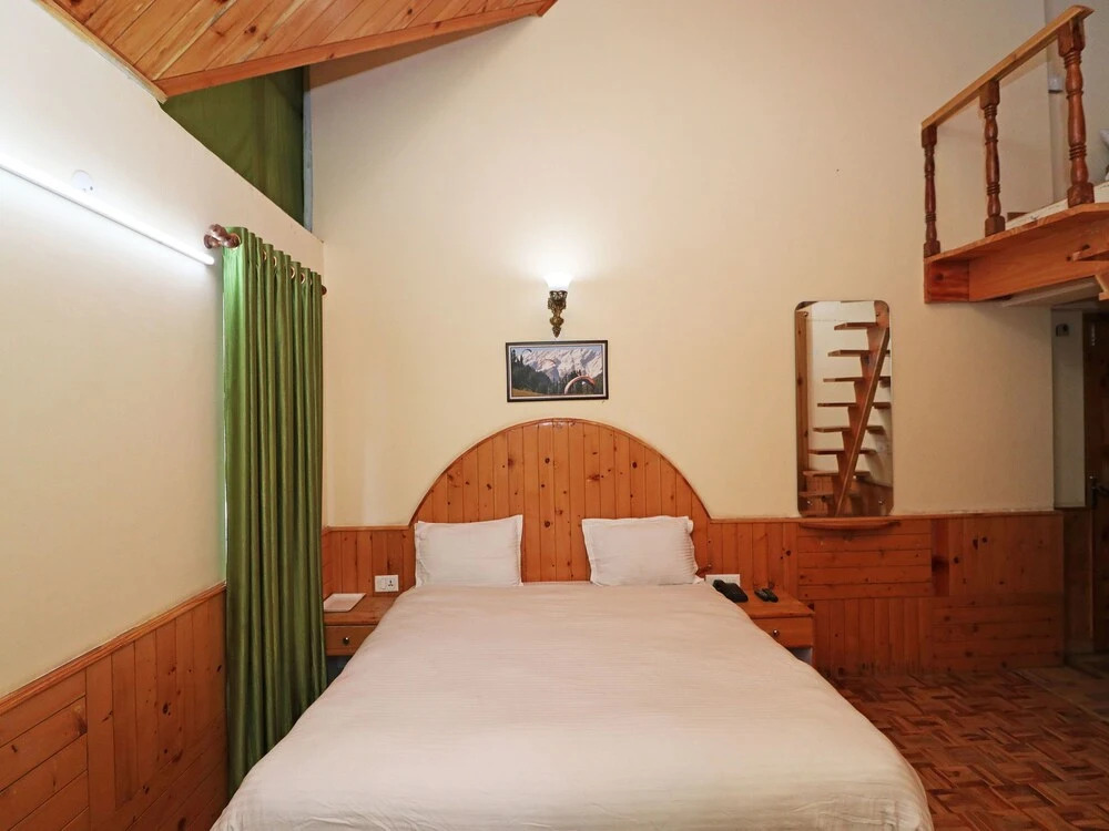 OYO 13711 Home Stay River View Manali