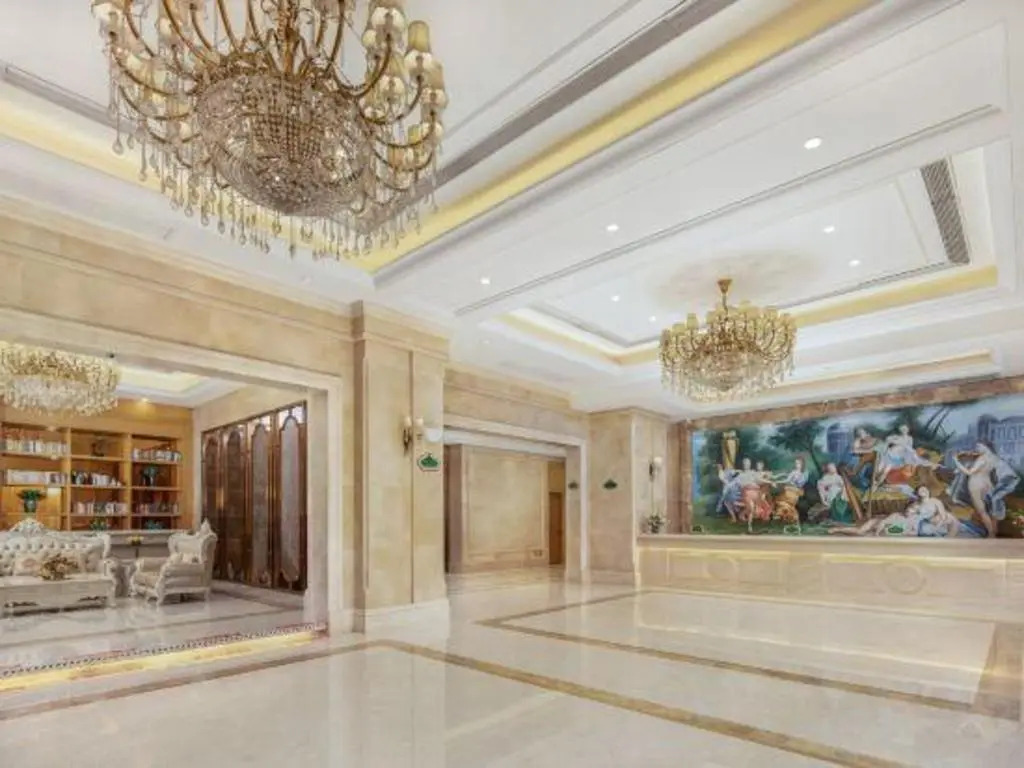 Vienna International Hotel (Xinwuzhong, Dengcheng Avenue, Xiangyang)
