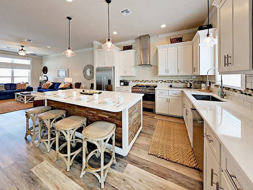101 Granada Dr Condo Unit 305 4 Bedrooms 3.5 Bathrooms Condo
