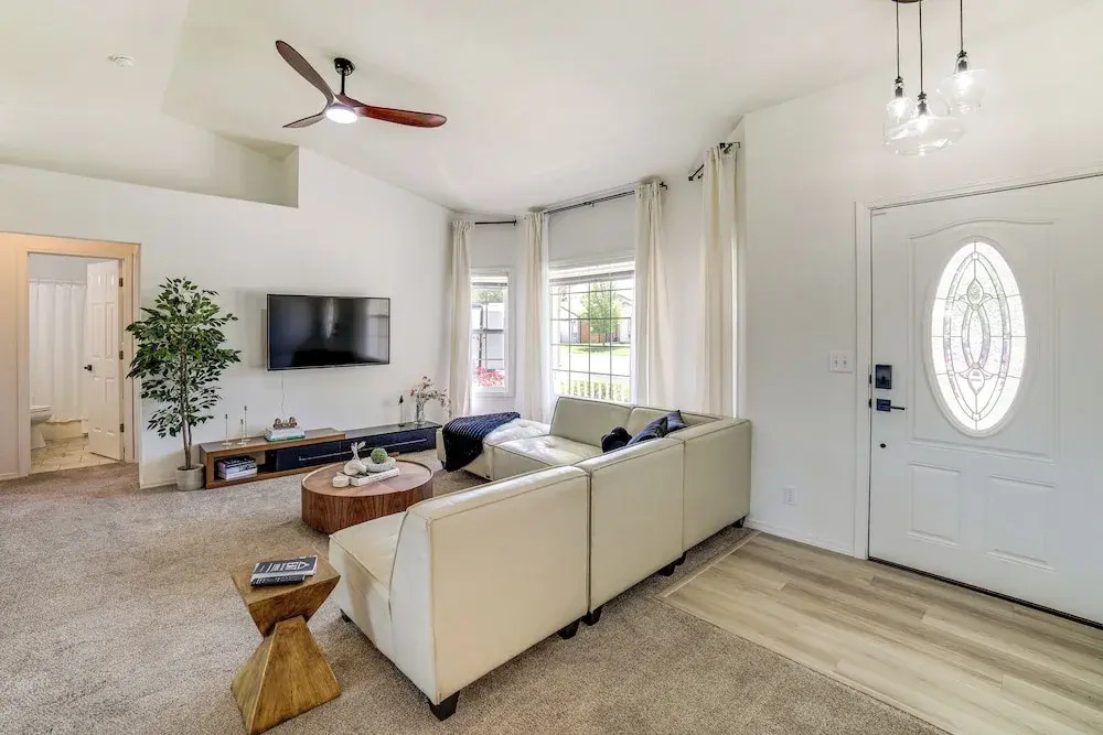 7 Mi to Dtwn: Charming Retreat w/ Yard in Boise